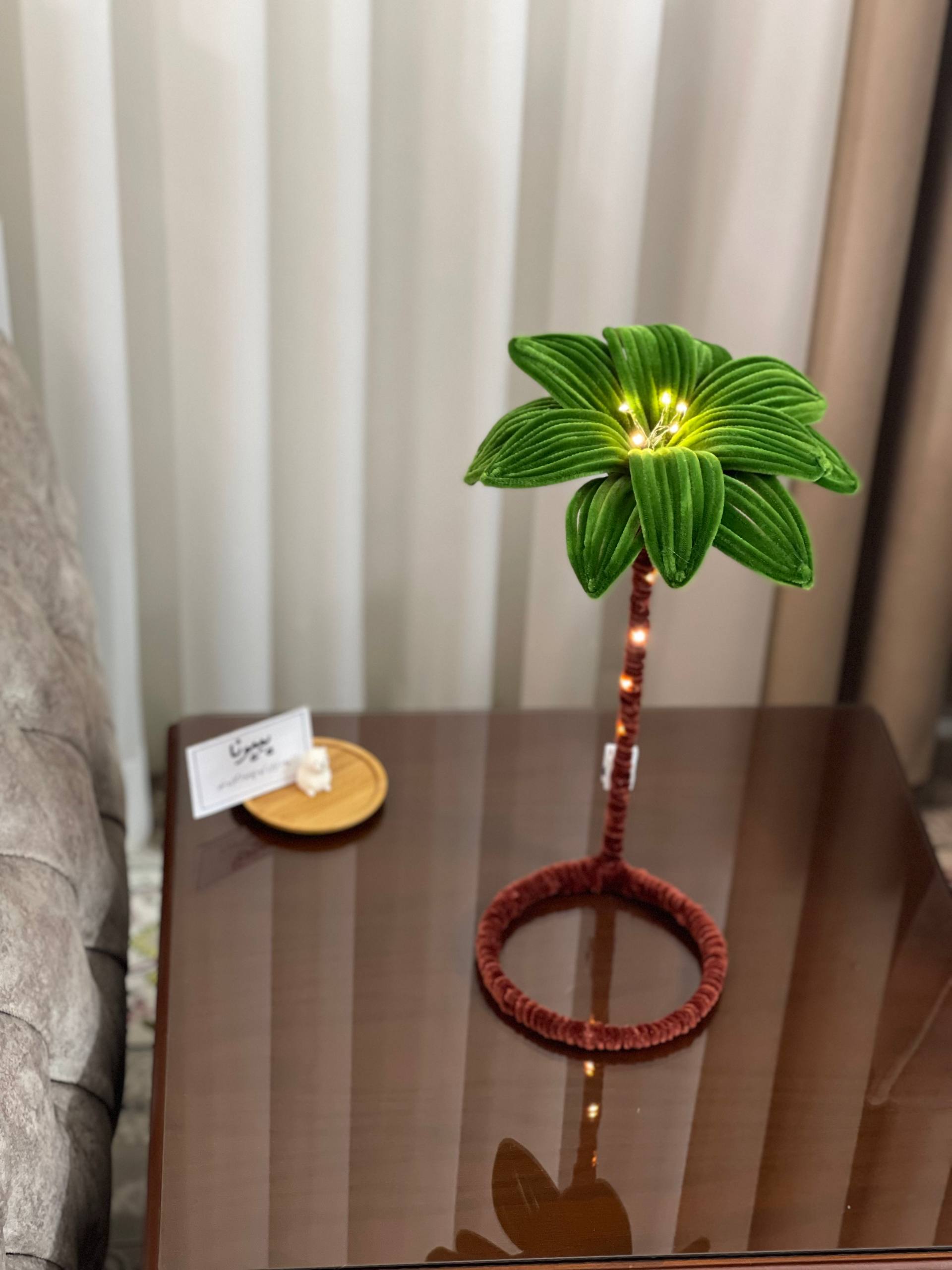 چراغ خواب نحل